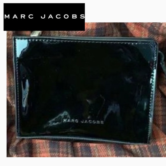 Marc Jacobs Bags Marc Jacobs Black Patent Makeup Bag Poshmark
